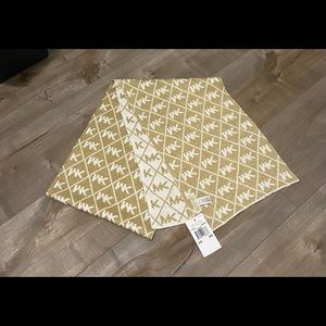 Michael Kors Reversible scarf